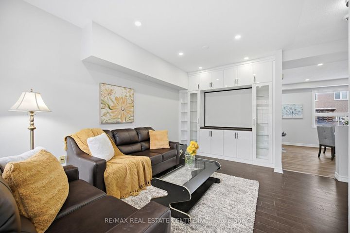 Photo 10 at 89 - 7155 Magistrate Terrace, Meadowvale Village, Mississauga