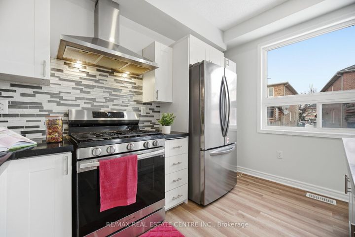 Photo 13 at 89 - 7155 Magistrate Terrace, Meadowvale Village, Mississauga