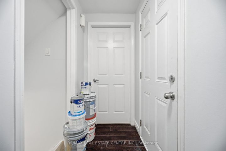 Photo 32 at 89 - 7155 Magistrate Terrace, Meadowvale Village, Mississauga