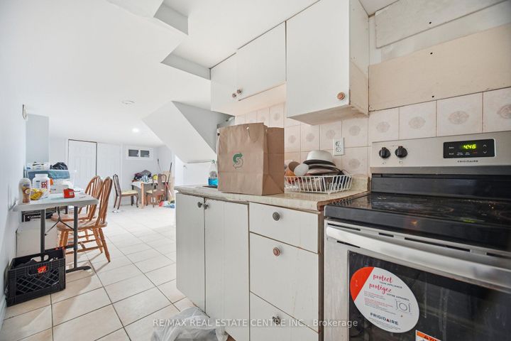 Photo 38 at 89 - 7155 Magistrate Terrace, Meadowvale Village, Mississauga