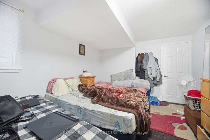 Photo 40 at 89 - 7155 Magistrate Terrace, Meadowvale Village, Mississauga