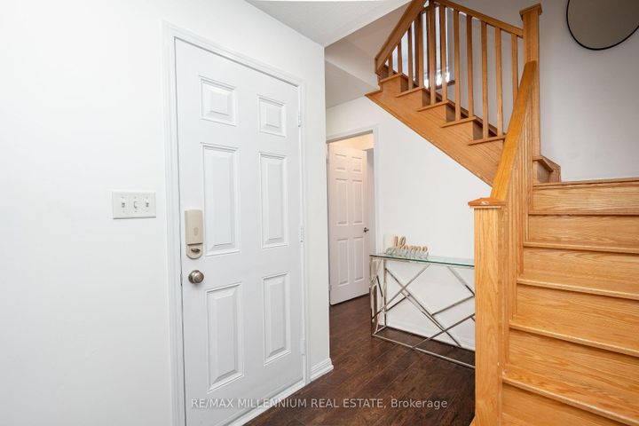 Photo 5 at 74 Lathbury Street, Northwest Brampton, Brampton