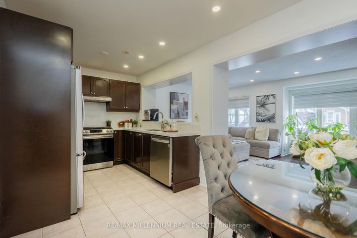 Photo 13 at 74 Lathbury Street, Northwest Brampton, Brampton