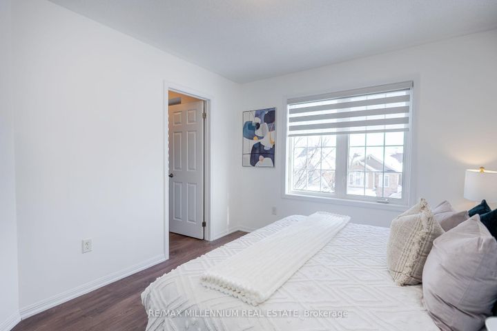 Photo 29 at 74 Lathbury Street, Northwest Brampton, Brampton