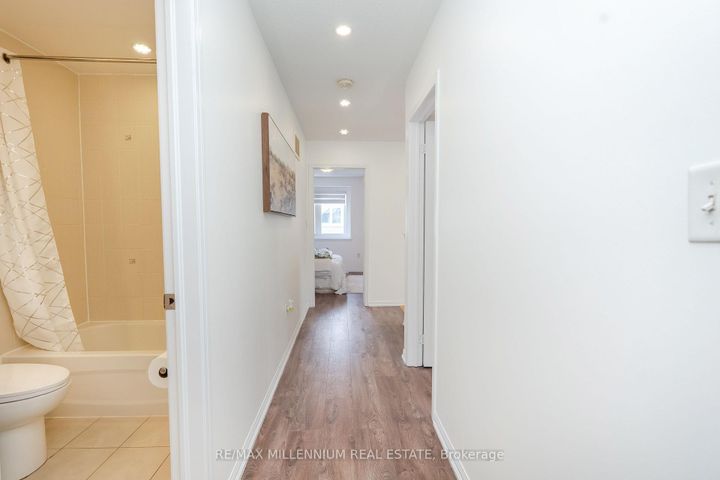 Photo 32 at 74 Lathbury Street, Northwest Brampton, Brampton