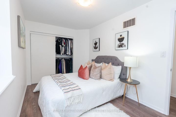 Photo 35 at 74 Lathbury Street, Northwest Brampton, Brampton