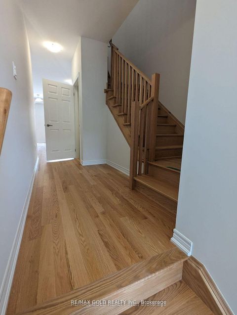 Photo 11 at 46 Bayardo Drive, Windfields, Oshawa