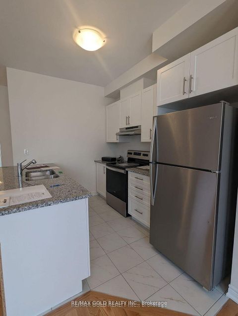 Photo 14 at 46 Bayardo Drive, Windfields, Oshawa