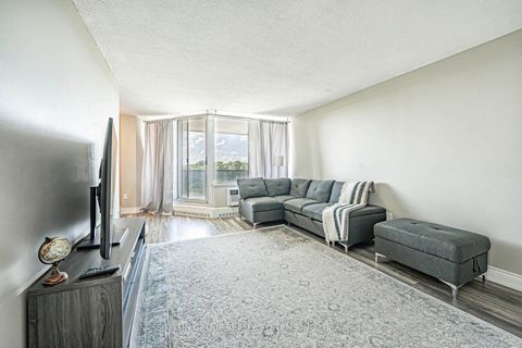 Photo 7 at 904 - 420 Mill Road, West Deane, Toronto
