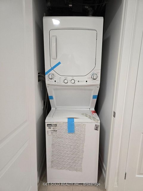 Photo 5 at 421 - 8 Drummond Street, Mimico, Toronto