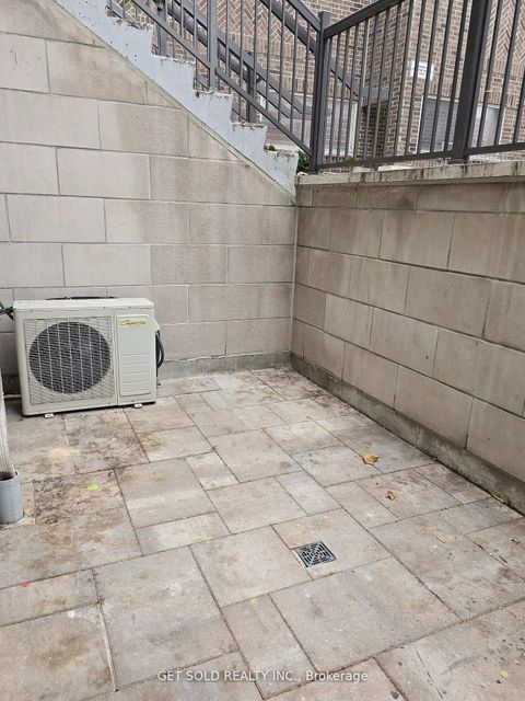 Photo 6 at 421 - 8 Drummond Street, Mimico, Toronto