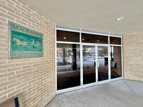 Photo 4 at 116 - 326 Major Mackenzie Drive E, Crosby, Richmond Hill