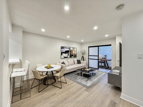 Photo 9 at 116 - 326 Major Mackenzie Drive E, Crosby, Richmond Hill