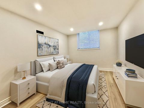 Photo 14 at 116 - 326 Major Mackenzie Drive E, Crosby, Richmond Hill