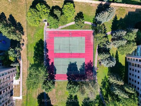 Photo 25 at 116 - 326 Major Mackenzie Drive E, Crosby, Richmond Hill