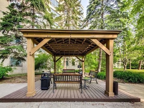 Photo 38 at 116 - 326 Major Mackenzie Drive E, Crosby, Richmond Hill