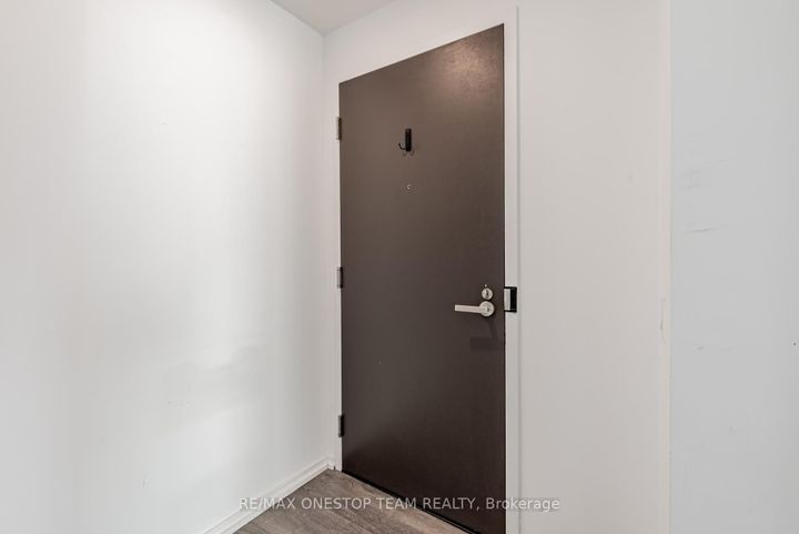 Photo 6 at 1114 - 197 Yonge Street, Yonge Corridor, Toronto