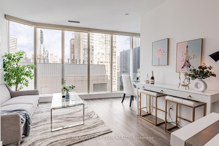 Photo 16 at 1114 - 197 Yonge Street, Yonge Corridor, Toronto