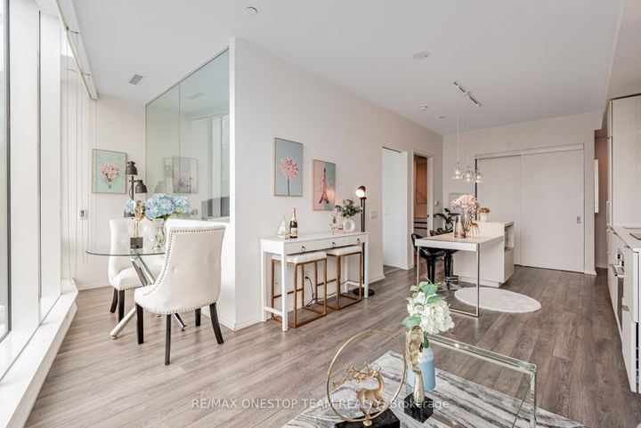 Photo 19 at 1114 - 197 Yonge Street, Yonge Corridor, Toronto