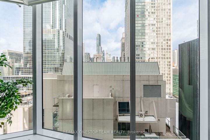 Photo 23 at 1114 - 197 Yonge Street, Yonge Corridor, Toronto