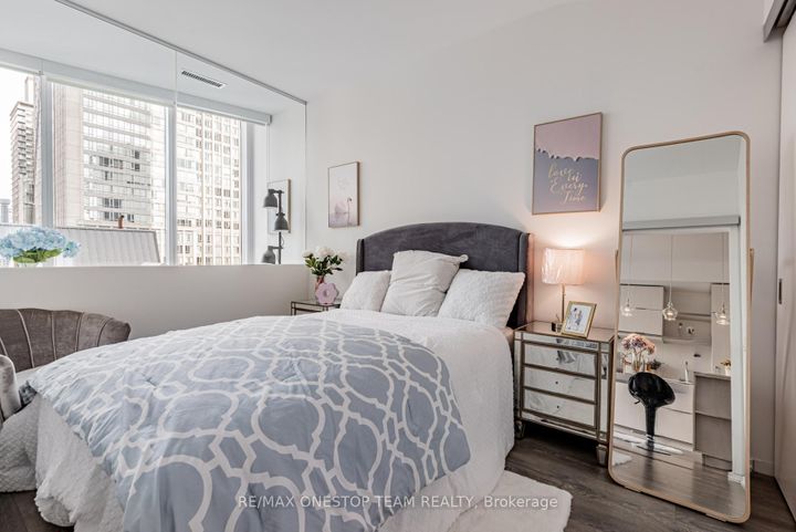 Photo 24 at 1114 - 197 Yonge Street, Yonge Corridor, Toronto