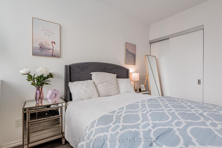 Photo 26 at 1114 - 197 Yonge Street, Yonge Corridor, Toronto