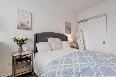 Photo 26 at 1114 - 197 Yonge Street, Yonge Corridor, Toronto