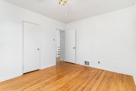 Photo 16 at 28 Lynvalley Crescent, Maryvale, Toronto