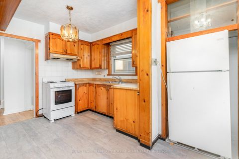 Photo 19 at 28 Lynvalley Crescent, Maryvale, Toronto