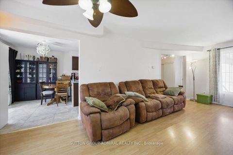 Photo 8 at 95 Athabaska Road, Holly, Barrie