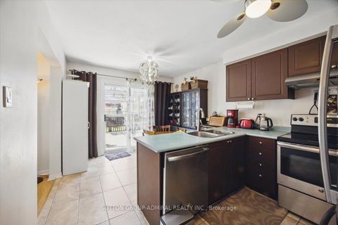 Photo 13 at 95 Athabaska Road, Holly, Barrie