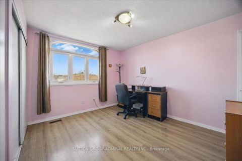 Photo 18 at 95 Athabaska Road, Holly, Barrie