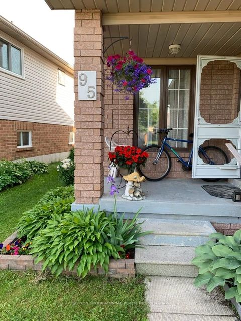 Photo 26 at 95 Athabaska Road, Holly, Barrie