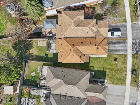 Photo 39 at 95 Athabaska Road, Holly, Barrie