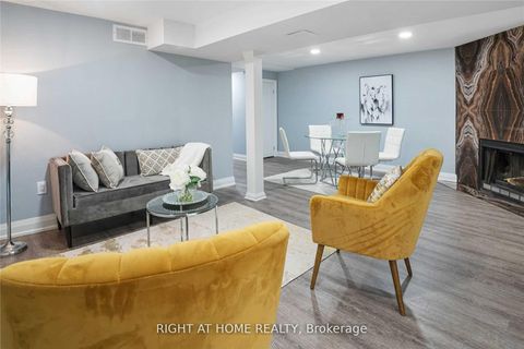 Photo 36 at 11 Michael Drive E, North Richvale, Richmond Hill