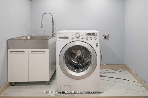 Photo 38 at 11 Michael Drive E, North Richvale, Richmond Hill