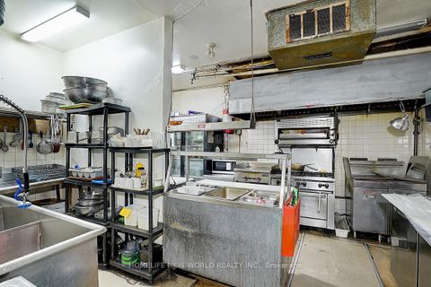 Photo 14 at 962 Kingston Road, Danforth, Toronto