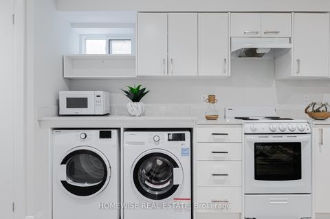 Photo 39 at 17 Earnscliffe Road, Oakwood Village, Toronto