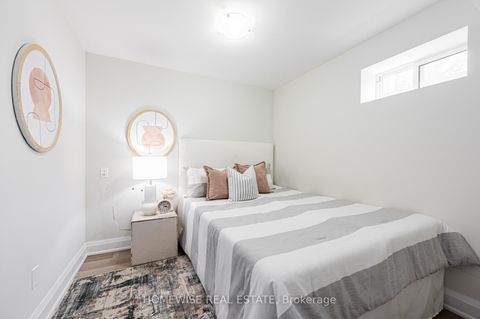 Photo 40 at 17 Earnscliffe Road, Oakwood Village, Toronto