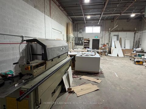 Photo 7 at 26 - 80 Barbados Boulevard, Eglinton East, Toronto