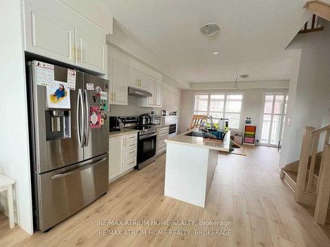 Photo 4 at 18 Mcnaughton Road, Maple, Vaughan