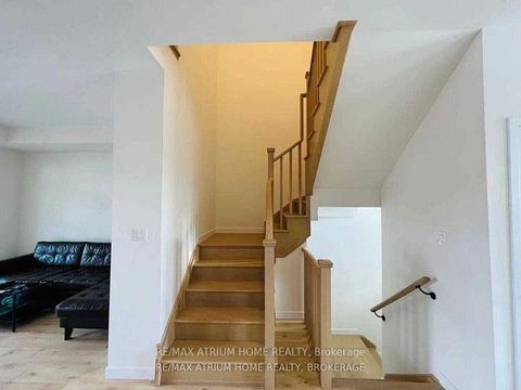 Photo 7 at 18 Mcnaughton Road, Maple, Vaughan