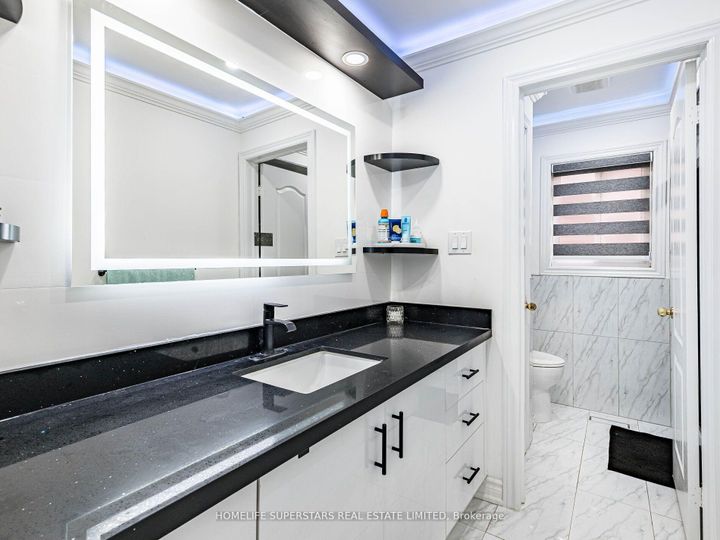 Photo 20 at 13 Wallaby Way, Wellington, Brampton