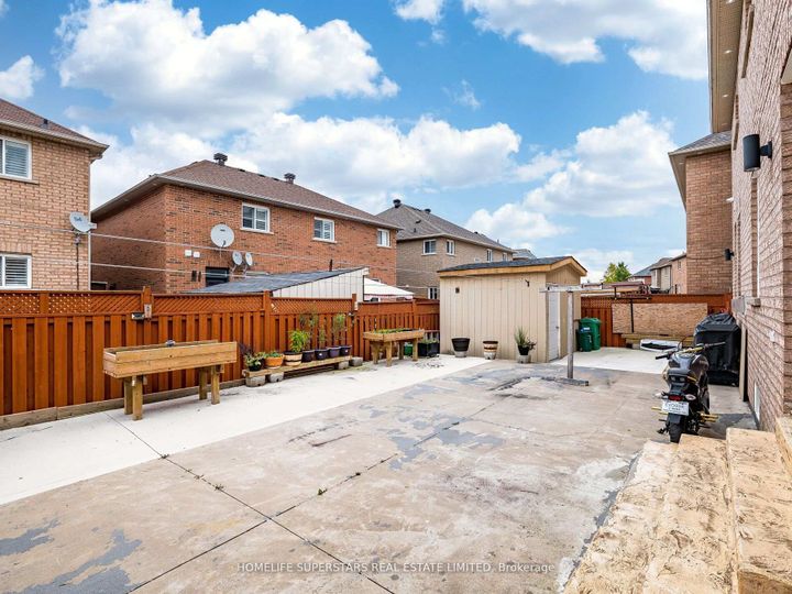 Photo 27 at 13 Wallaby Way, Wellington, Brampton