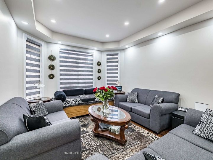 Photo 35 at 13 Wallaby Way, Wellington, Brampton