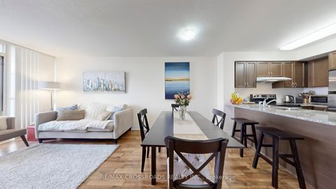 Photo 10 at 702 - 35 Hollywood Avenue, Willowdale East, Toronto