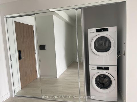 Photo 2 at 3510 - 575 Bloor Street E, North St. James Town, Toronto