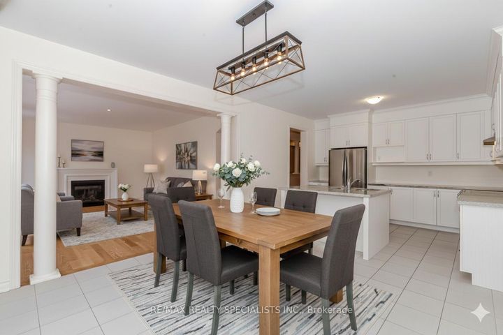 Photo 11 at 74 Clockwork Drive, Northwest Brampton, Brampton