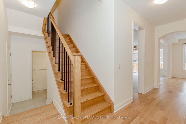 Photo 15 at 74 Clockwork Drive, Northwest Brampton, Brampton