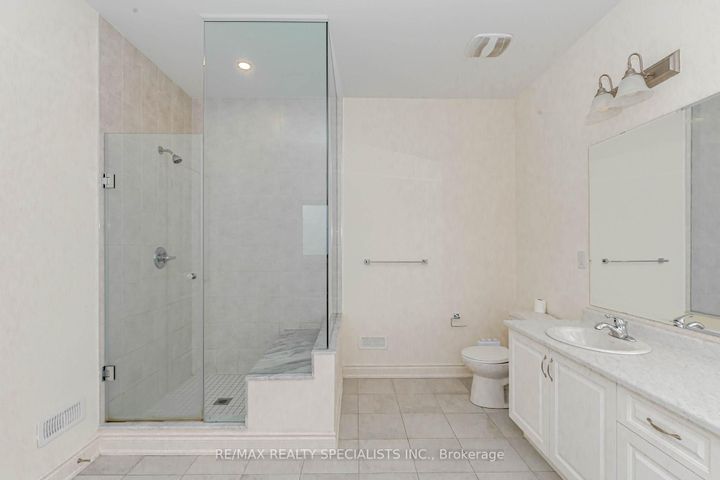 Photo 20 at 74 Clockwork Drive, Northwest Brampton, Brampton